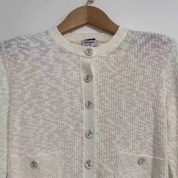 The Chanel Coco Beach 2025 collection Cardigan - Picture 5 of 14
